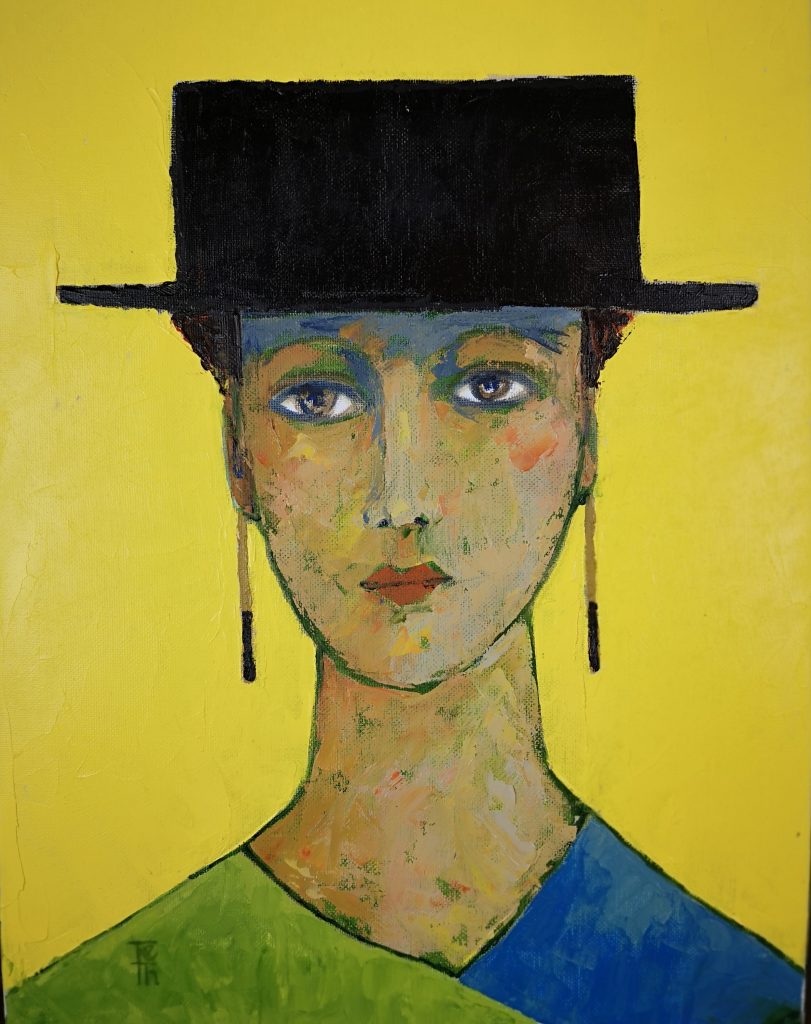 Tessa Thonett Black Hat 811x1024